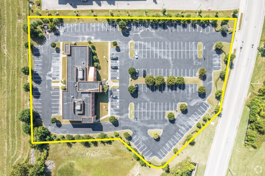 More Photos Of 7275 Appling Farms Pky, Memphis Office For Lease