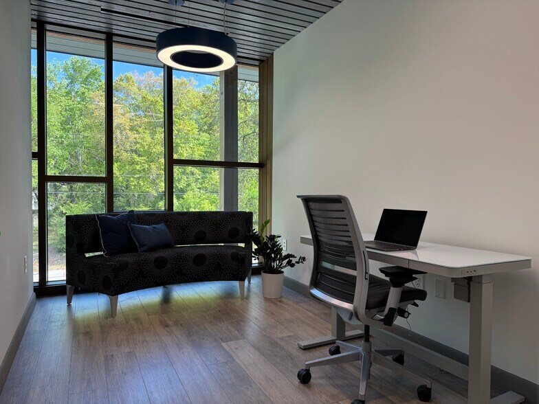 More Photos Of 320 Wingo Way, Mount Pleasant Loft Creative Space For Lease