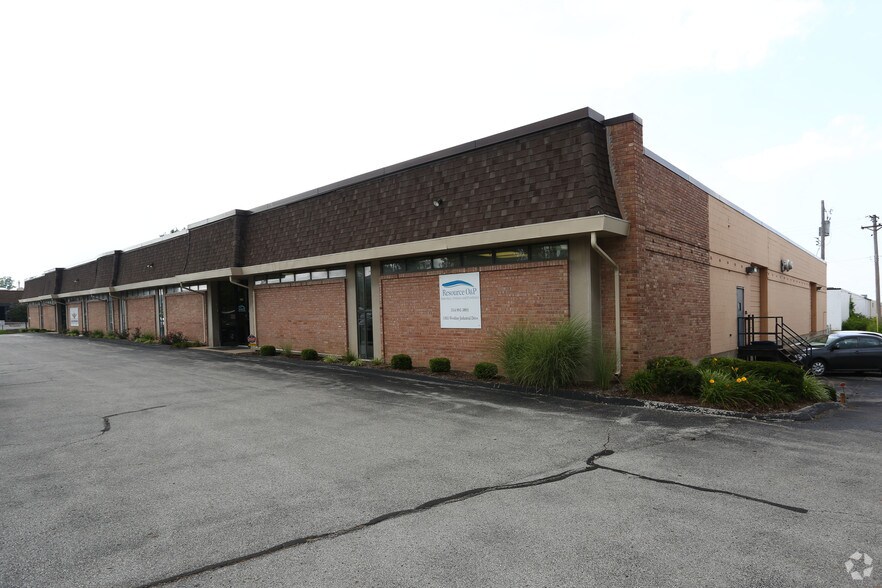 More Photos Of 11831-11839 Westline Industrial Dr, Maryland Heights Warehouse For Lease