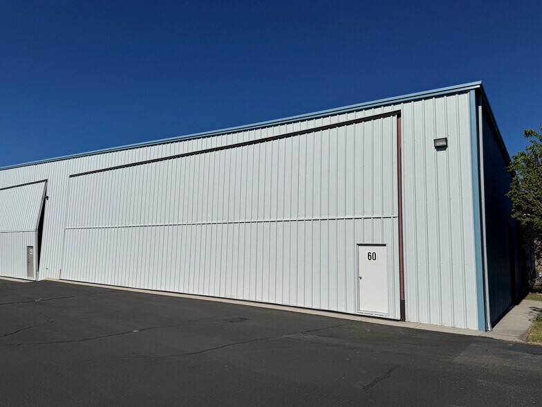 More Photos Of 2720 Taxiway Delta Ste 60, Carson City Airplane Hangar For Sale