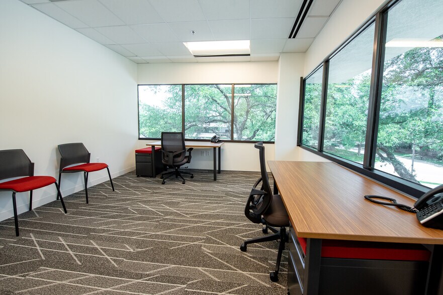 More Photos Of 17250 Dallas Pky, Addison Coworking Space