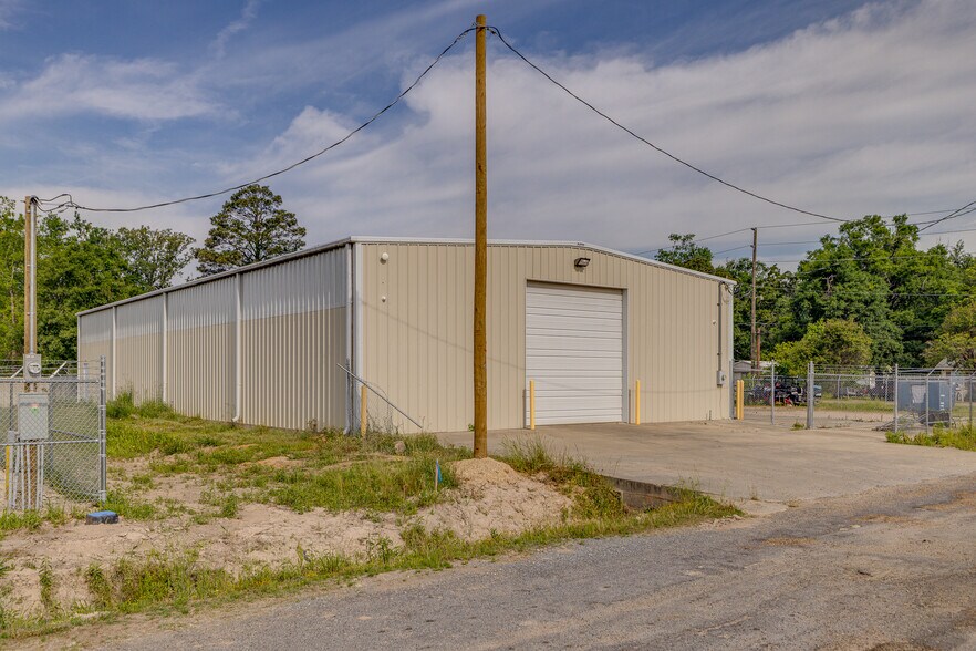 Primary Photo Of 203 Jerry St, West Monroe Auto Repair For Sale