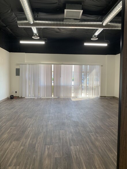 More Photos Of 3867 S Valley View Blvd, Las Vegas Warehouse For Lease