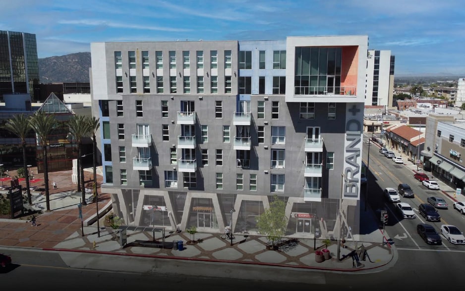 Primary Photo Of 108-120 W Wilson Ave, Glendale Apartments For Lease