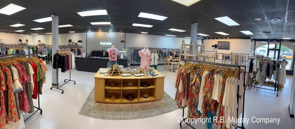 More Photos Of 1324-1326 E. Battlefield, Springfield General Retail For Lease