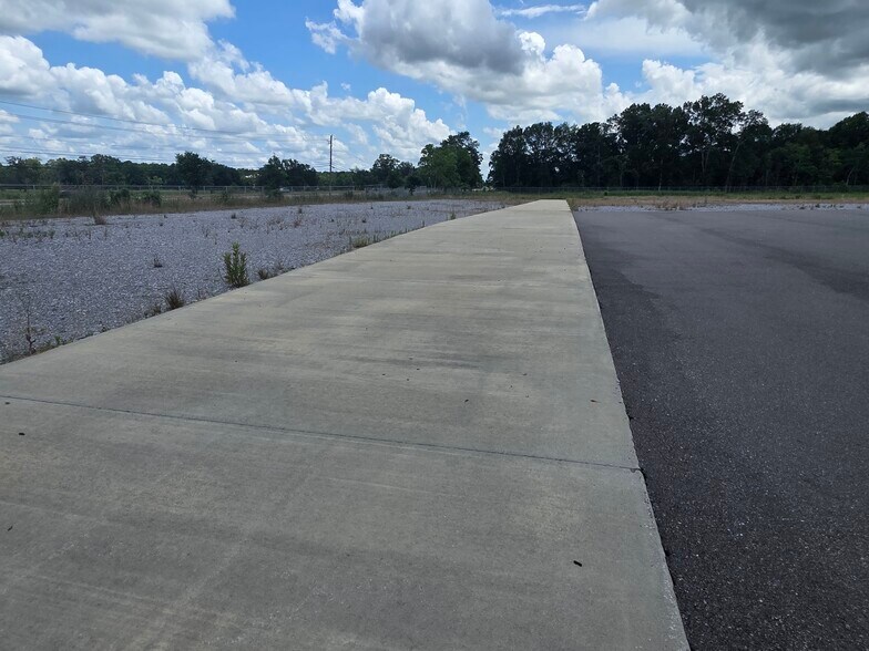 More Photos Of 5200 Norman Bridge Rd, Montgomery Land For Lease