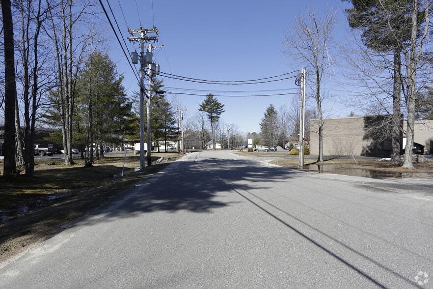 More Photos Of 37-41 Evergreen Dr, Portland Warehouse For Lease