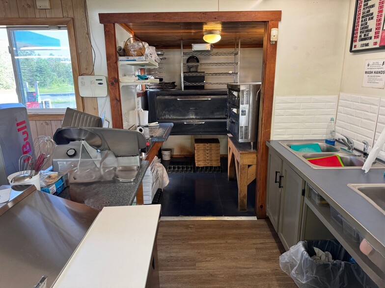 More Photos Of 192 Oakfield Smyrna Rd, Oakfield Convenience Store For Sale