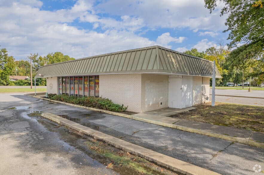 More Photos Of 5021 George Washington Hwy, Portsmouth Unknown For Lease