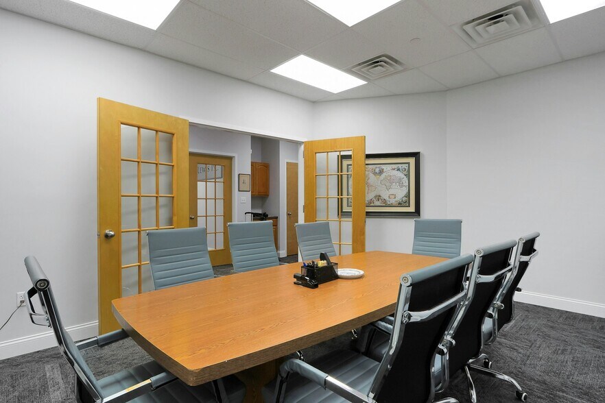 More Photos Of 100 Dutch Hill Rd, Orangeburg Medical For Lease