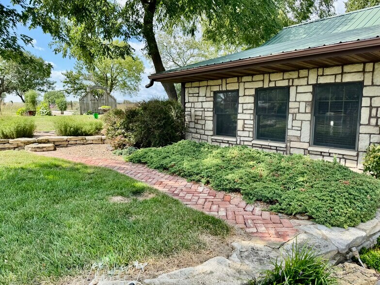 More Photos Of 505 Meridian Rd, Miltonvale Hospitality For Sale