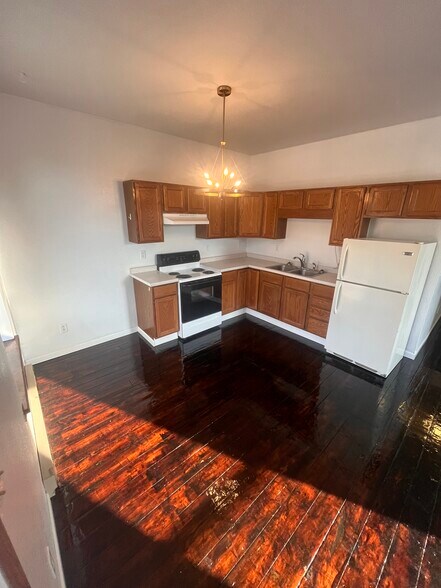 More Photos Of 104-110 High St, Mineral Point Storefront For Sale