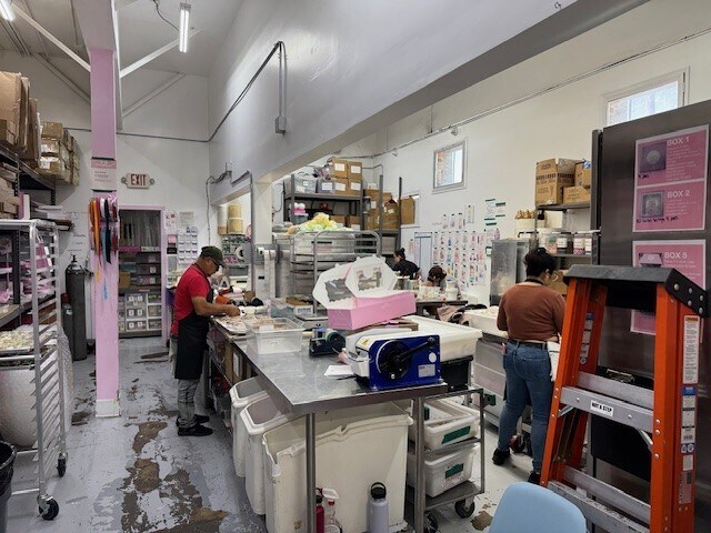 More Photos Of 4574-4578 W Adams Blvd, Los Angeles Restaurant For Sale