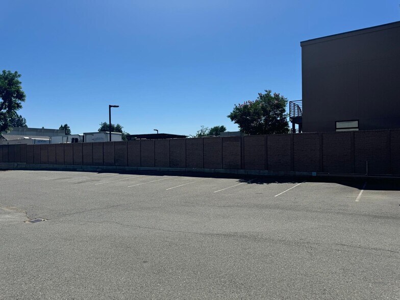 More Photos Of 1868-1872 Stone Ave, San Jose Manufacturing For Lease