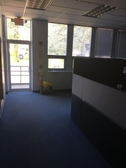 More Photos Of 1728-1730 Route 30, Clinton Warehouse For Lease