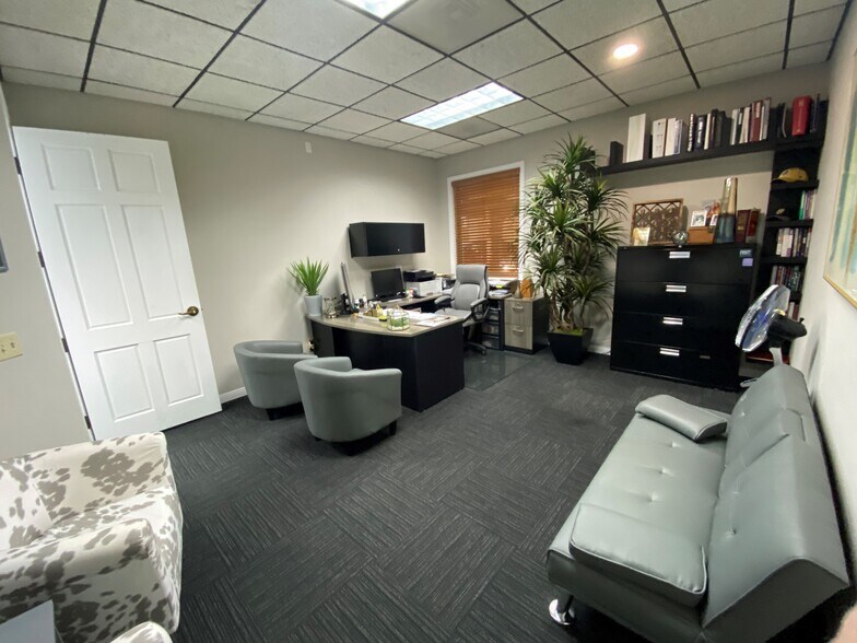 More Photos Of 313 Pilot Rd, Las Vegas Light Distribution For Sale