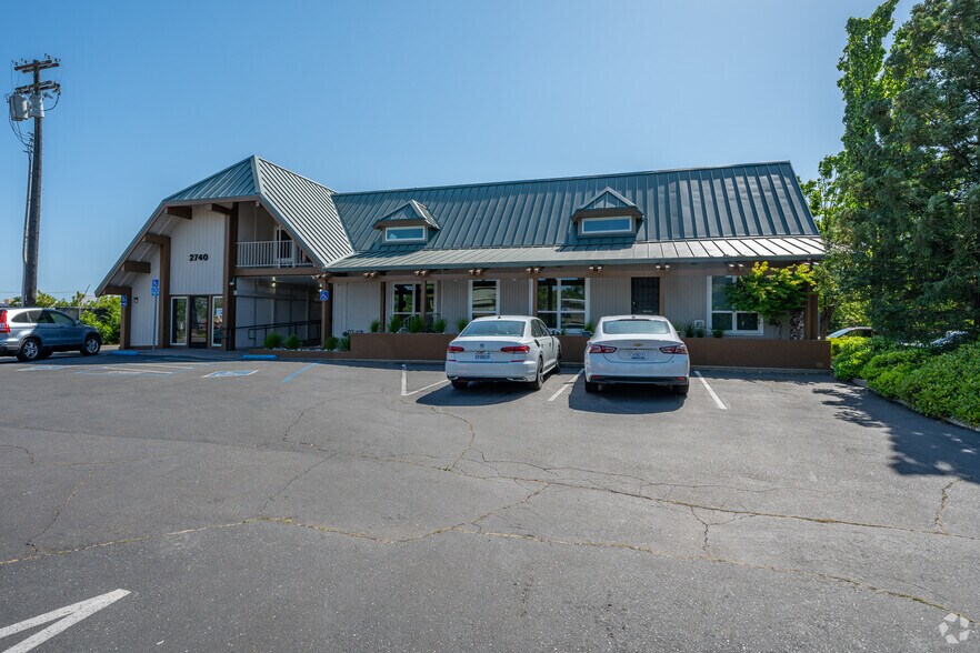 More Photos Of 2740 Fulton Ave, Sacramento Coworking Space