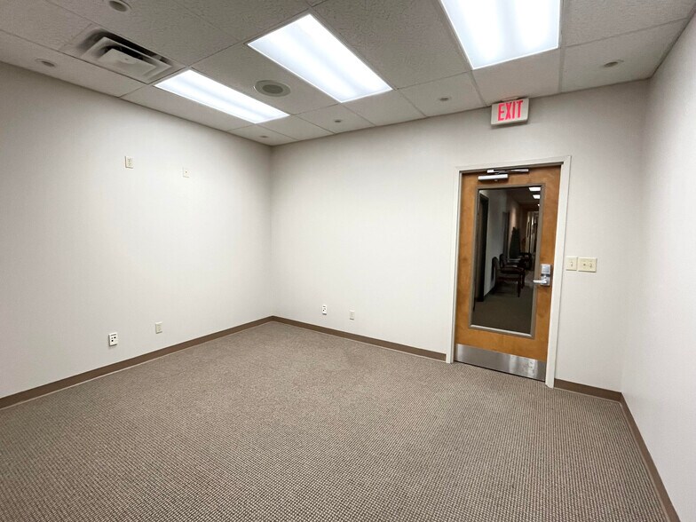 More Photos Of 342 Cool Springs Blvd, Franklin Medical For Lease