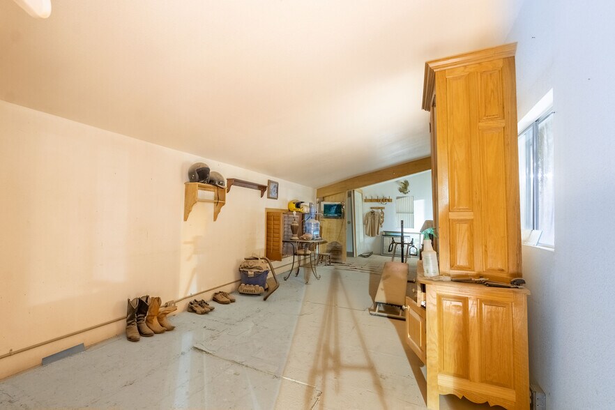 More Photos Of 14751 Horizon Blvd, Horizon City Warehouse For Lease