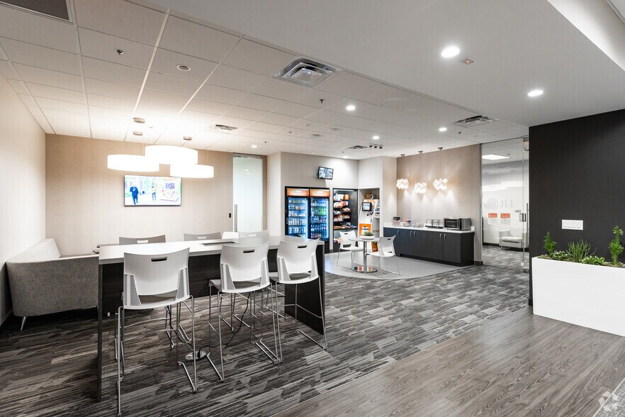 More Photos Of 2701 Dallas Pky, Plano Office For Lease