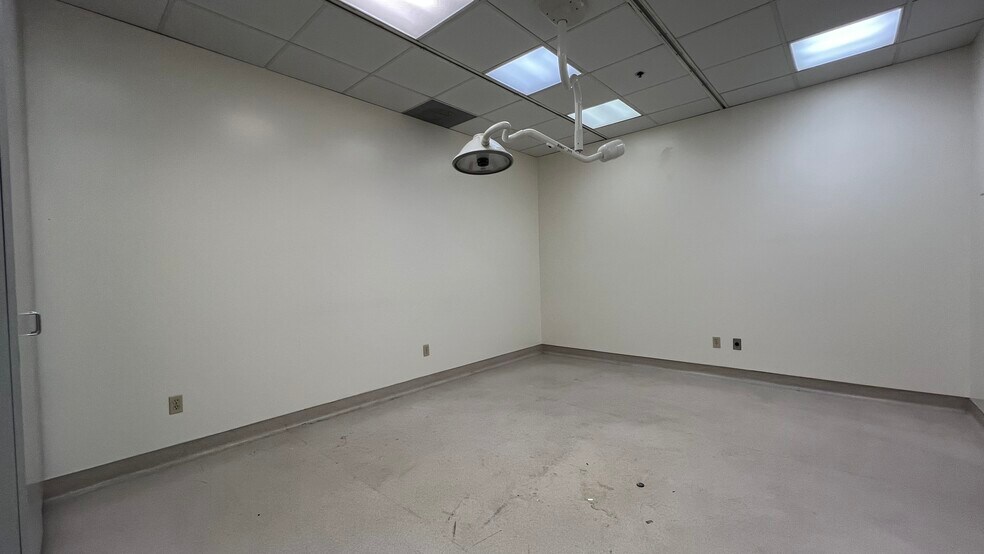 More Photos Of 15141 Whittier Blvd, Whittier Medical For Lease