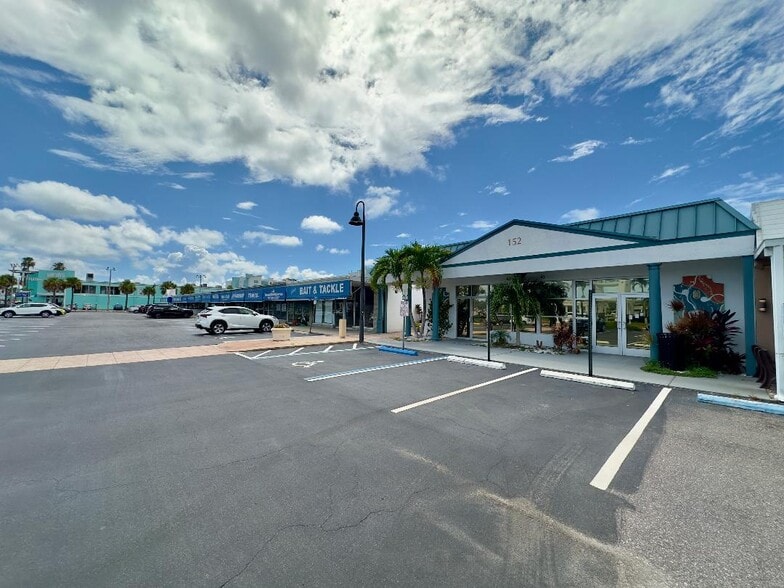 More Photos Of 152 107th Ave, Treasure Island Storefront Retail Residential For Lease