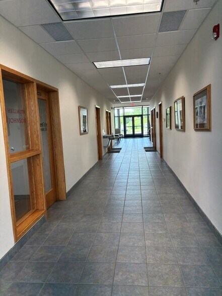 More Photos Of 2518 Superior Dr NW, Rochester Office For Lease