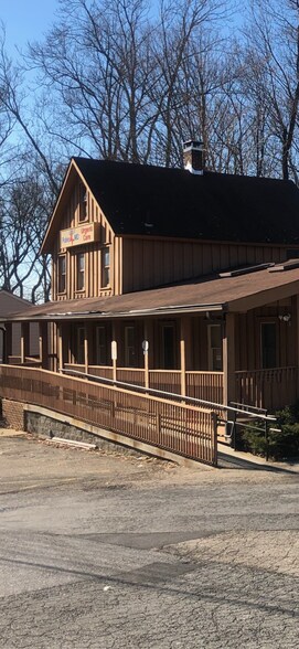 More Photos Of 3244 E Main St, Mohegan Lake Medical For Lease