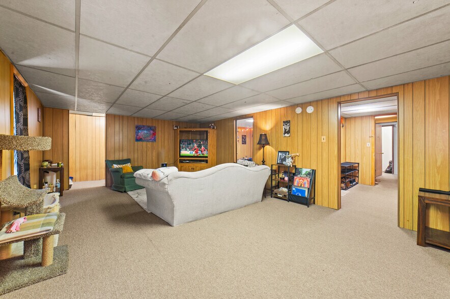 More Photos Of 6516 Old 27 N, Frederic General Retail For Sale