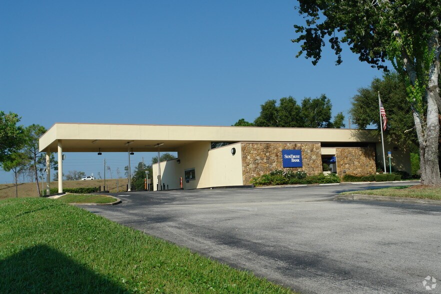 More Photos Of 892 Deltona Blvd, Deltona Bank For Sale