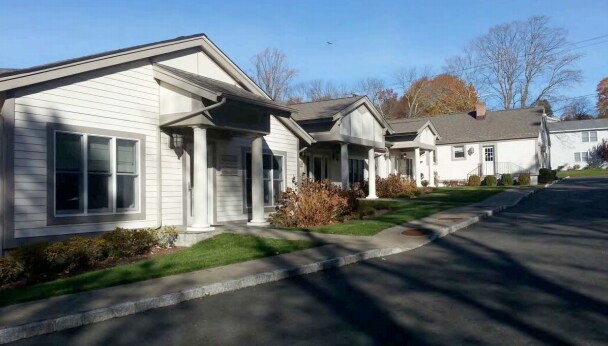 Primary Photo Of 1 Hunter Ave, Armonk Medical For Lease