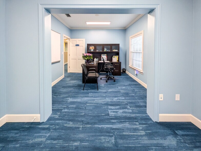 More Photos Of 9310 Old Kings Rd S, Jacksonville Office For Sale