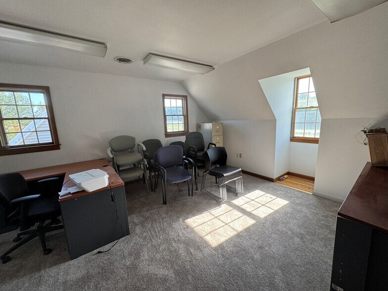 More Photos Of 20387 Warrior Dr, Onley Office For Lease