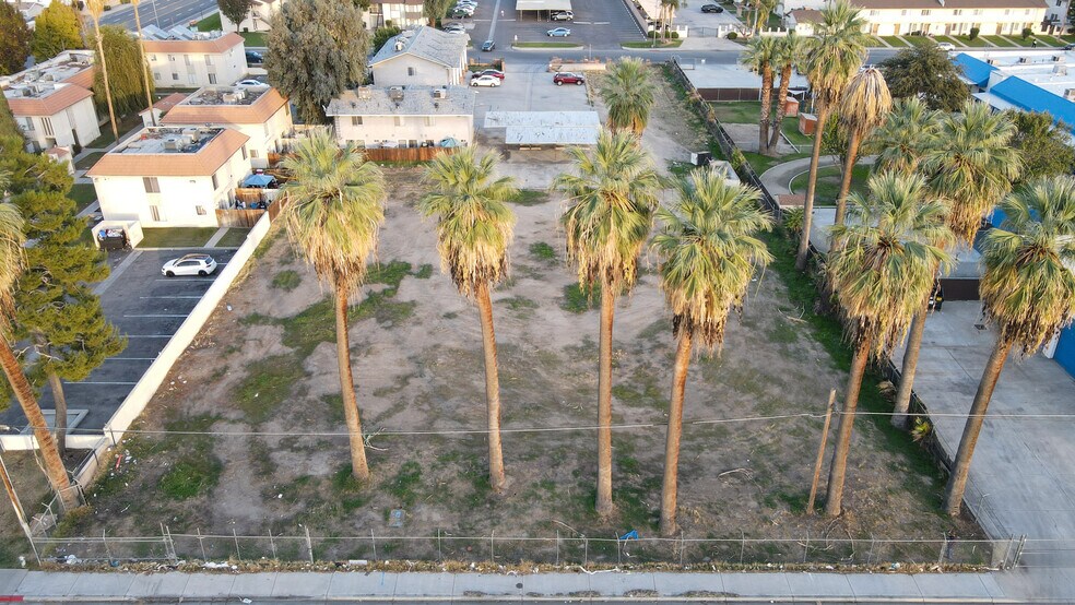 More Photos Of 4023 O St, Bakersfield Apartments For Sale