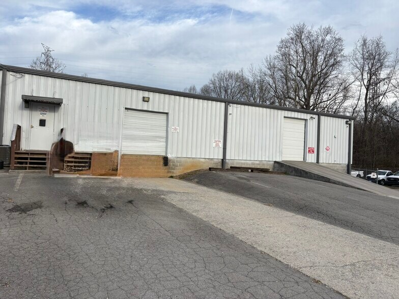 More Photos Of 6702 Central Avenue Pike, Knoxville Industrial For Sale