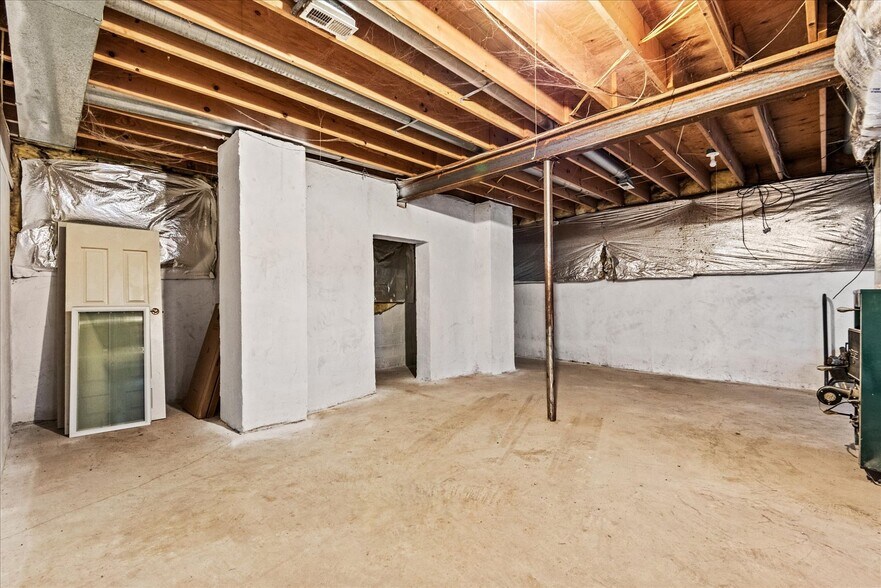 More Photos Of 7621 River Rd, Fredericksburg Specialty For Sale
