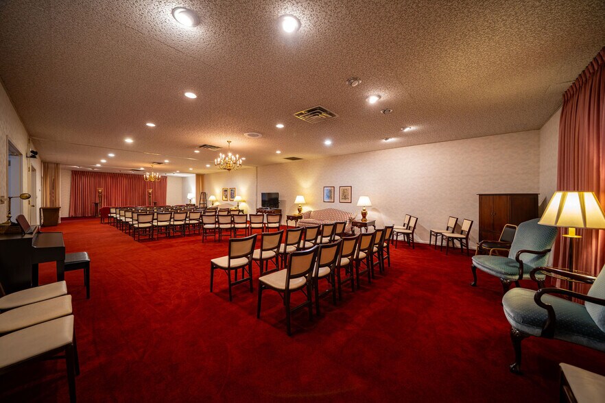 More Photos Of 2990 Bethel Rd, Columbus Funeral Home For Sale