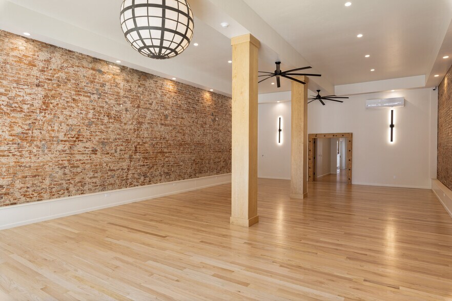 More Photos Of 302 N Main St, Lakeport Storefront For Sale