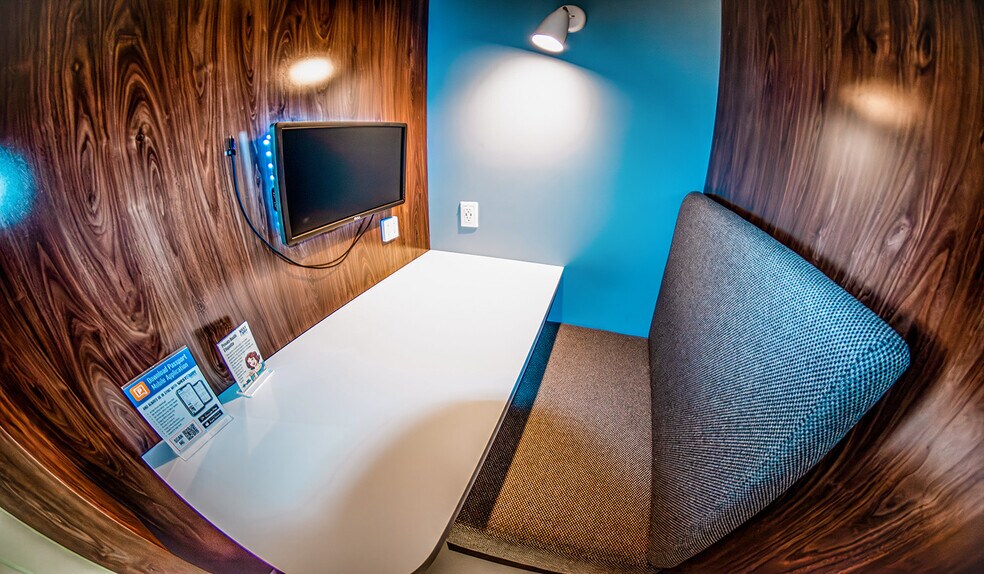 More Photos Of 252 W Esplanade, North Vancouver Coworking Space