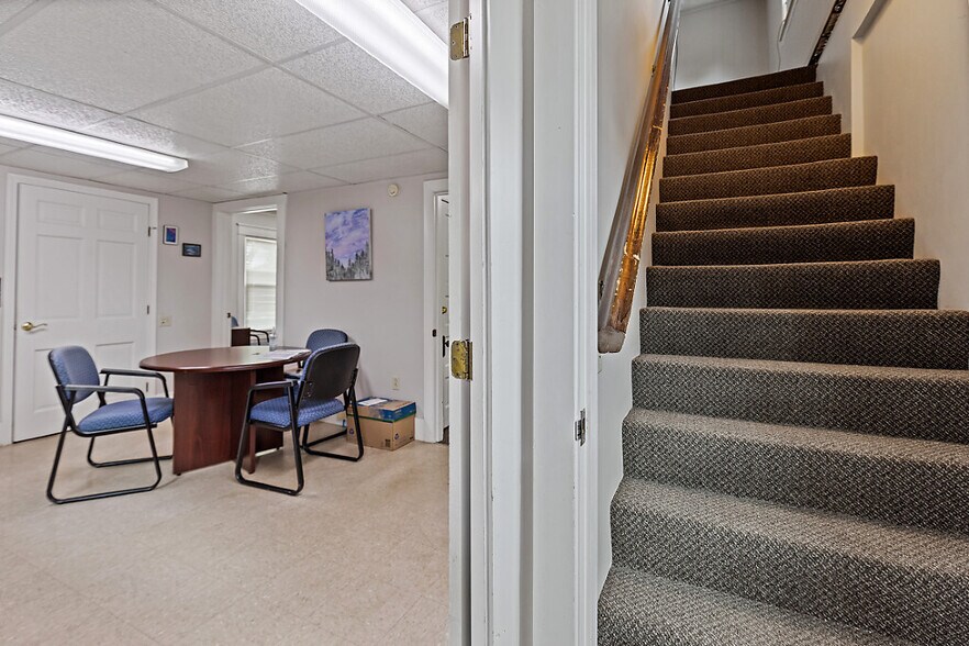 More Photos Of 323 State St, Augusta Office Residential For Sale