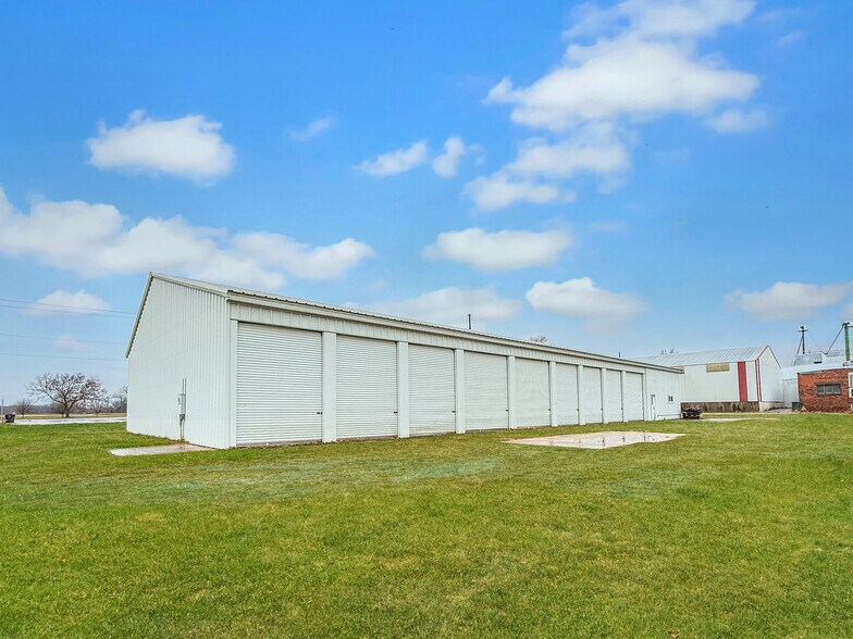 More Photos Of 602 3rd St, Perry Specialty For Sale