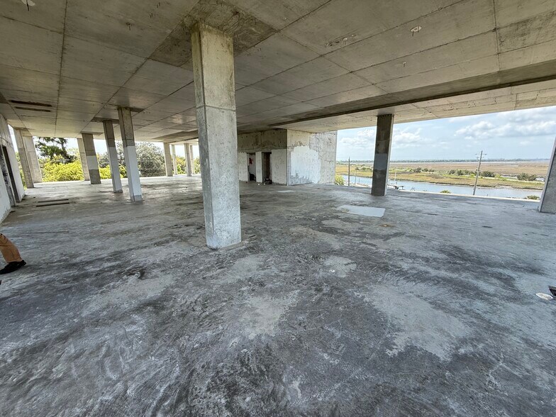 More Photos Of 2508 Newcastle St, Brunswick Apartments For Sale