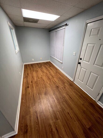 More Photos Of 211 Donelson Pike, Nashville Office For Lease