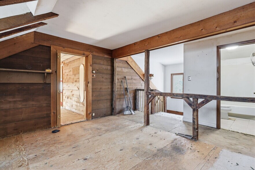 More Photos Of 2695 Main St, Lawrence Apartments For Sale