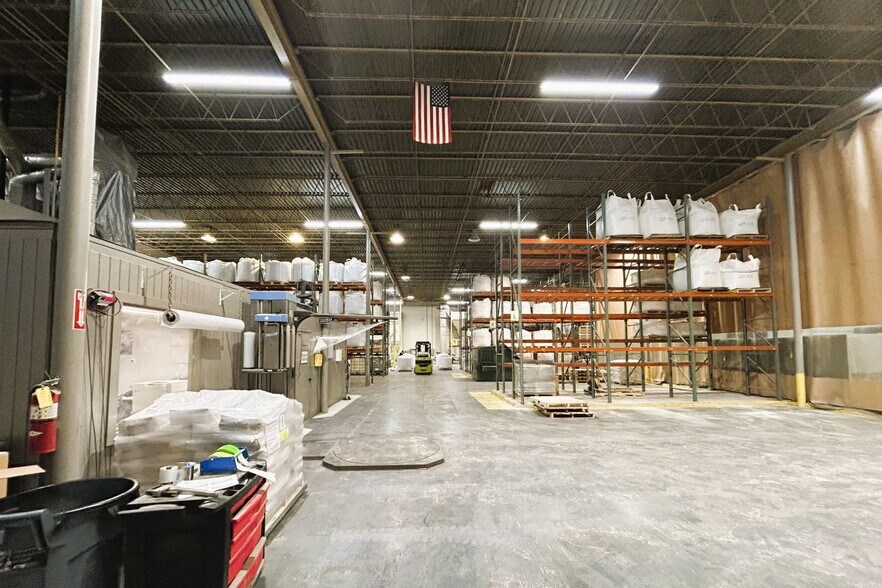 More Photos Of 1916 Gallagher Dr, Sherman Warehouse For Sale