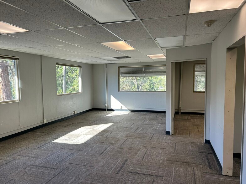 More Photos Of 2929 Grandview St, Placerville Office For Sale