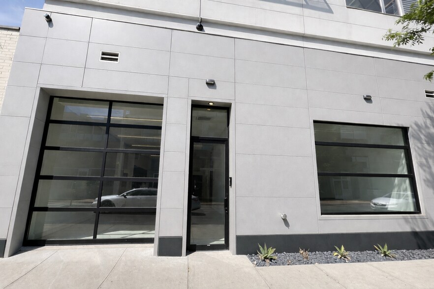 More Photos Of 41 Box St, Brooklyn Office For Lease