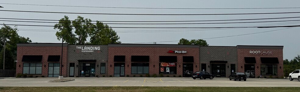 Primary Photo Of 1085-1115 W Bagley Rd, Berea Storefront Retail Office For Lease