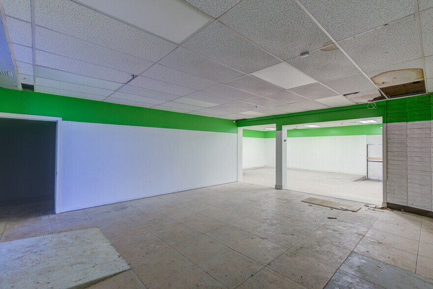 More Photos Of 4985 Whittier Blvd, Los Angeles Storefront Retail Office For Sale