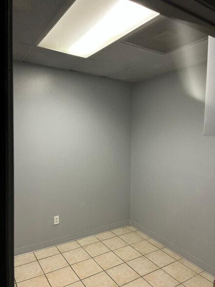 More Photos Of 922 S Atlantic Blvd, East Los Angeles Office For Sale